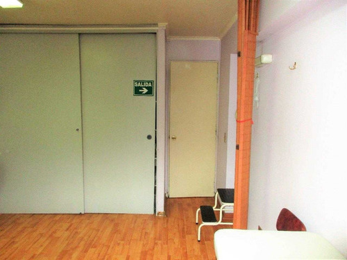 Oficina 3 Privados Recepción Cocina Baño Pasos Metro