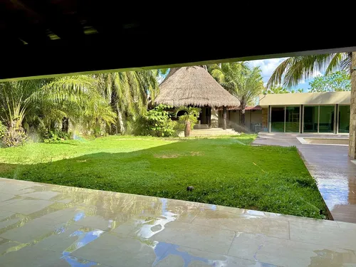 Residencia En Venta En Benito Juarez Norte Con Area De Fiestas Bar