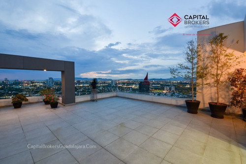 Penthouse De Super Lujo En Venta En Attala Zona Andares