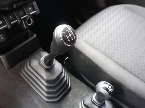 Suzuki Jimmy 1,5 Mt 4x4 Campero Cabinado Lmx618