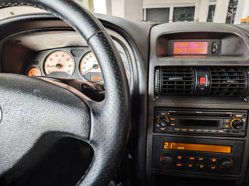 Chevrolet Astra 2.0 Advantage Flex Power 5p