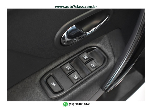 Renault Sandero Sandero 1.6 12V SCE FLEX STEPWAY ICONIC X-TRONIC