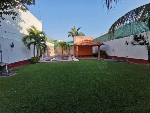 Casa En Venta En Manantiales