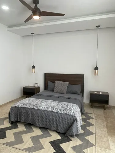 Casa De 3 Rec. En Privada Con Paneles Solares, Cerca De Altabrisa. Boreana