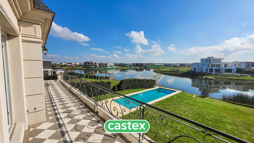 Casa A La Laguna En Barrio Marinas, Puertos, Escobar