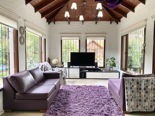 Casa De 3 Dormitorios Con Pileta Y Parrillero - Aldea - Fisherton