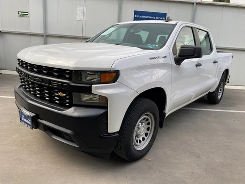 Chevrolet Silverado 5.4 2500 Doble Cabina Ls 4x2 At