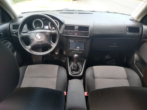 Volkswagen Bora 1.8 T Highline
