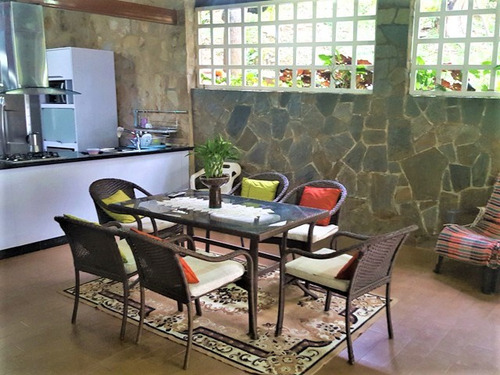 Casa En Venta En Cumbres De Curumo