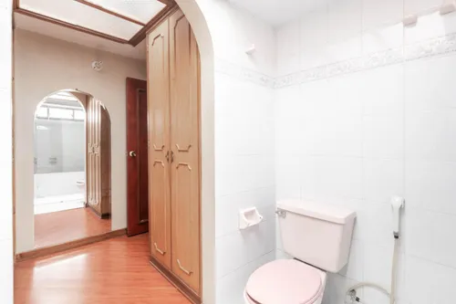 Casa En Venta En Alhambra. Cod V14653