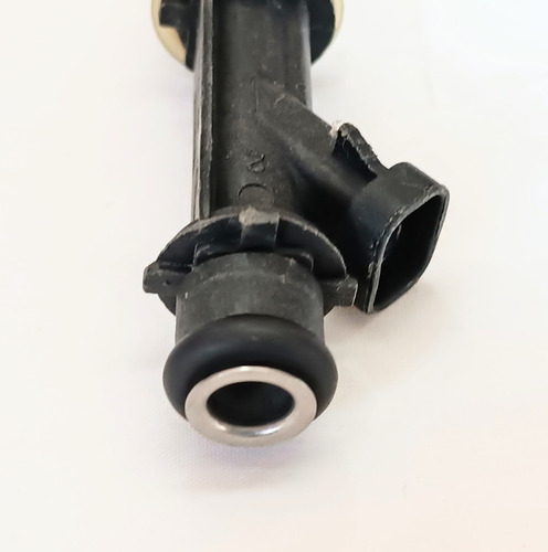 Inyector Gasolina Mpfi Chevy C-2 2004/08. Gm Orig. 25319301.