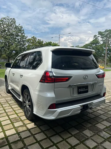 Lexus LX 5.7 570