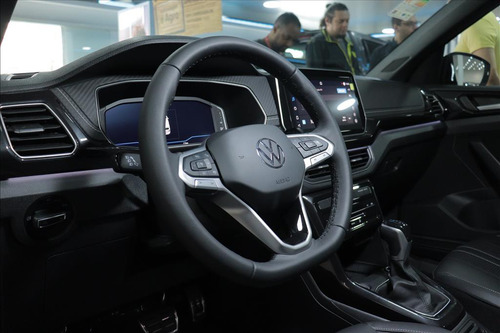 Volkswagen T-Cross 1.4 250 TSI TOTAL FLEX HIGHLINE AUTOMÁTICO
