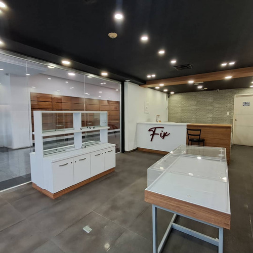 Se Alquila Local Comercial En C.c. Cristal, Naguanagua | Ap