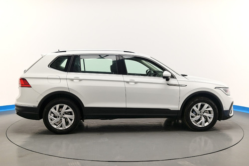 Volkswagen Tiguan 1.4 TFSI LIFE 7 PAX AT