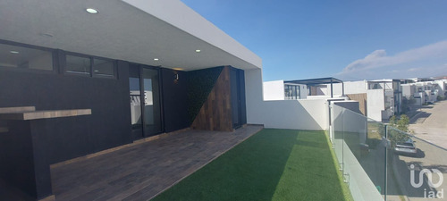 Venta Casa 3 Ambientes Lomas De Angelópolis