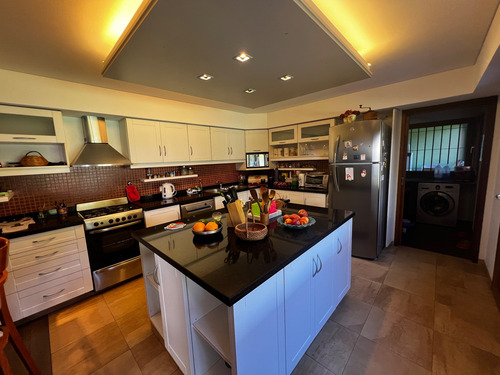 Venta Casa Chalet Adrogué Pileta Parque Permuta Apto Crédito