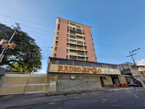 Rent-a-house Vende Bello Apartamento En Zona Centro De Turmero, Estado Aragua, 24-14646 Gf.