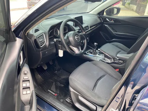 Mazda 3 2.0 Touring