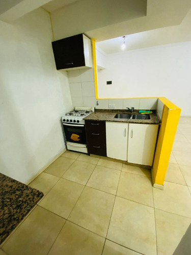 Departamento En Alquiler De 2 Ambientes Con Cochera Avellaneda