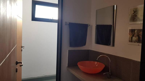 Imagen 16 de 17 de Excelente Inmueble Comercial Con Deposito Y Oficinas