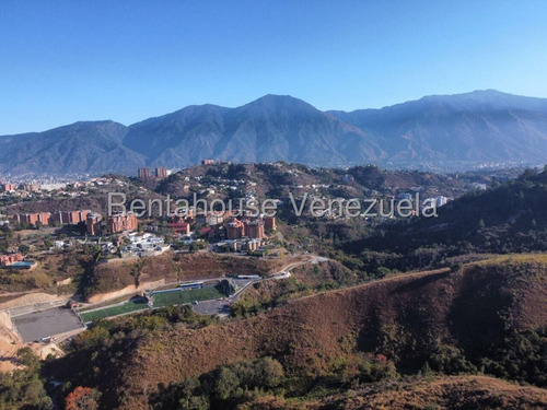 Estupendo Y Amplio Apartamento En Alquiler Con Inmejorable Ubicación La Tahona