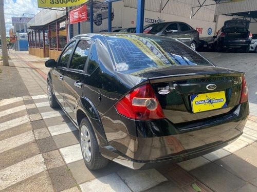 Imagem 9 de 9 de Fiesta Sedan 1.0 Mpi Sedan 8v Flex 4p Manual