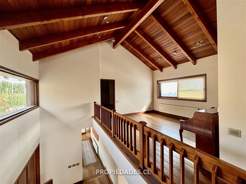 Casa En Condominio En Venta En Lo Barnechea