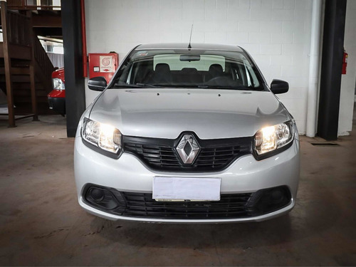 Imagen 2 de 20 de Renault Logan 2019 1.6 Authentique 85cv