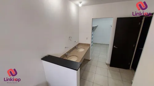 Casa En Renta En Privada Con Parque Calzadas De Anahuac En Escobedo N.l.