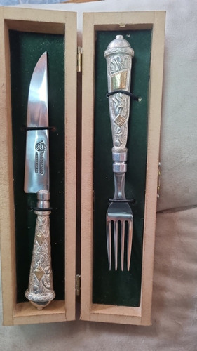 Cuchillo De 13cm De Hoja Y Tenedor Cabos De Plata Y Oro