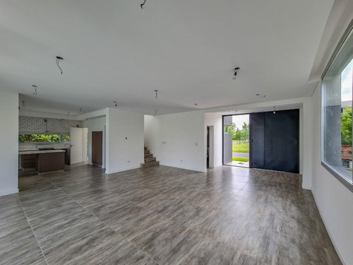 Imagen 9 de 18 de Casa - Las Tipas
