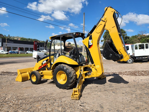 Retroescavadeira 4x2 Caterpillar 416 D Ano 2014 Revisada
