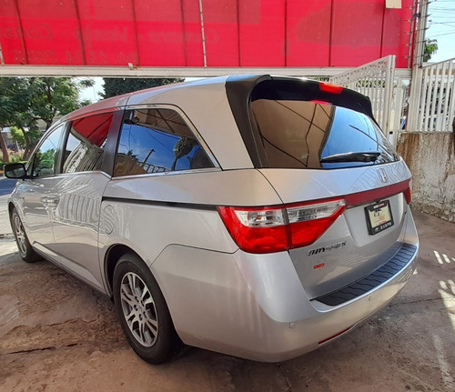 Imagen 8 de 15 de Honda Odyssey Exl 2011