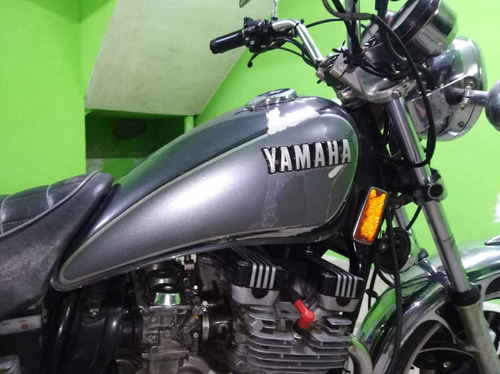 Yamaha Xj 550