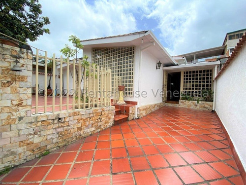 Imagen 2 de 20 de Casa En Venta En Santa Cecilia - Calle Cerrada.