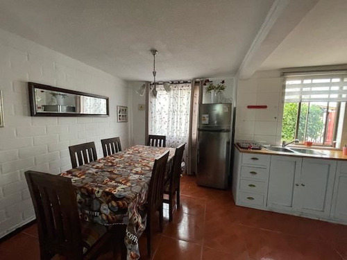 En Venta Casa Aislada De 3 Dorm. 2 Baños En Quilicura