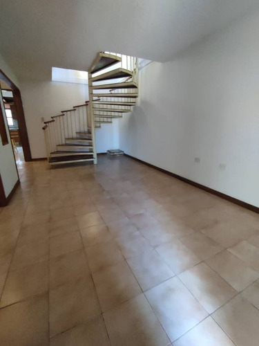 Imagen 7 de 20 de Townhouse Para Remodelar Agua Marina Country El Paraiso 2