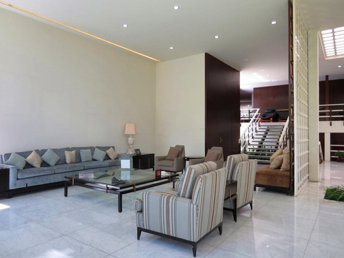 Casa Venta En El Corazón De Lomas De Chapultepec