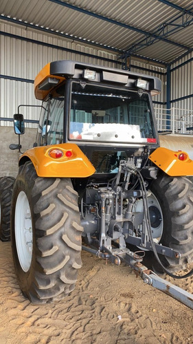 Imagem 1 de 11 de Trator A950 E Grade Arado 16x28 Valtra. 2019