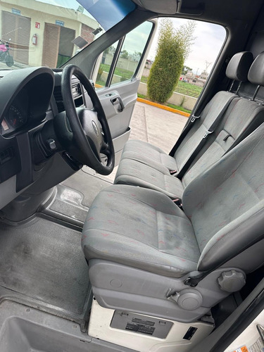 Volkswagen Crafter Camión Caja 5 toneladas