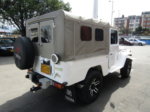 Imagen 5 de 15 de Toyota Land Cruiser 4.2 Fj43 Dos F