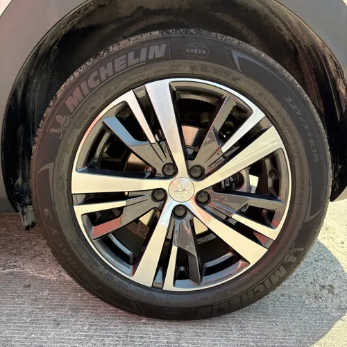 Peugeot 3008 1.6T Allure Pack At