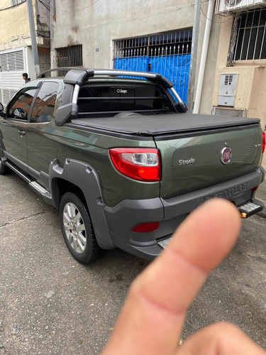 Imagem 2 de 12 de Fiat Strada 2014 1.8 16v Adventure Cab. Dupla Flex 3p