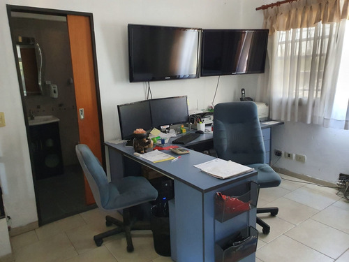 Venta Galpon De 380m² Caaguazu 1696 Ituzaingo