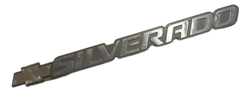 Emblema Silverado Chevrolet