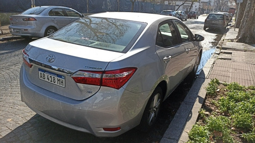 Imagen 3 de 8 de Toyota Corolla 2015 1.8 Xei Cvt Pack 140cv