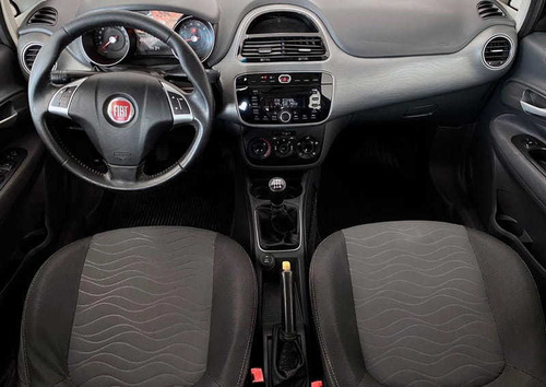 Imagem 5 de 11 de Fiat Punto Essence 1.6 2013