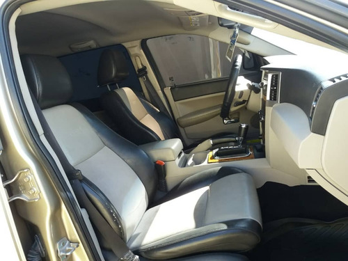 Imagen 10 de 14 de Jeep Grand Cherokee
