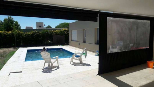 Imagen 7 de 15 de Casa De Cuatro Dormitorios Venta - San Isidro - Barrio Cerrado - Villa Allende